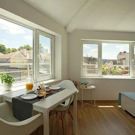 The Corner Варна